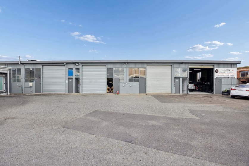 Whole Building/56-58 Kembla Street Fyshwick ACT 2609 - Image 2