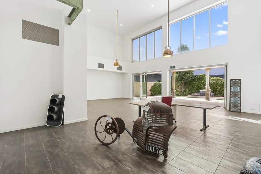 Click to view all images 60 Collie street Fyshwick ACT 2609 - Image 4