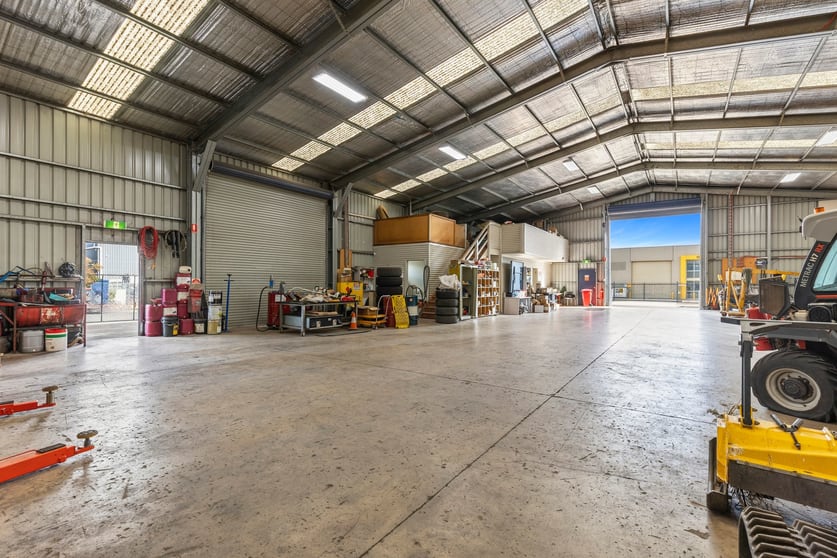 Click to view all images 6-8 Birkett Place South Geelong VIC 3220 - Image 2