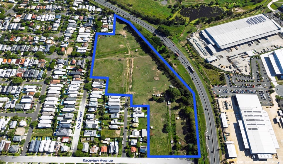 Click to view all images 112 Raceview Avenue Hendra QLD 4011 - Image 4