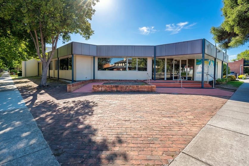 Click to view all images 601 Olive Street Albury NSW 2640 - Image 1