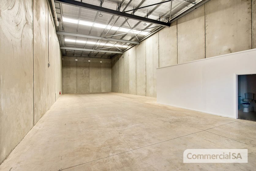 Click to view all images Unit 5, 1154-1160 Old Port Road Royal Park SA 5014 - Image 3