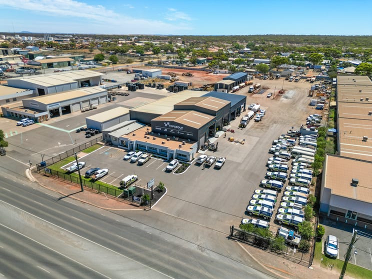 Click to view all images 48 Great Eastern Highway Somerville WA 6430 - Image 2