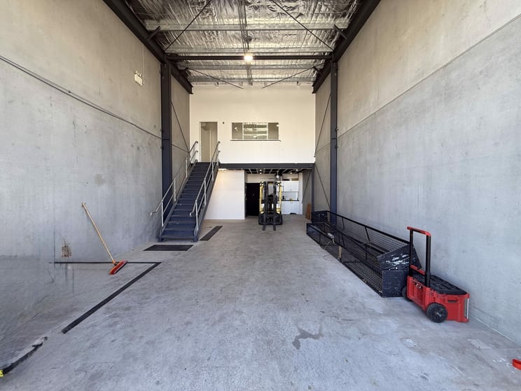 Unit 10, 31 Riverside Drive Mayfield West NSW 2304 - Image 2