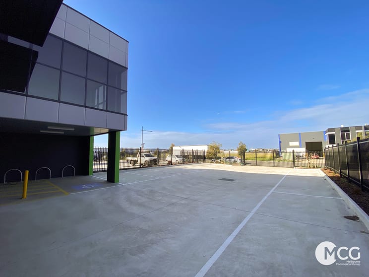 Click to view all images Whole Building/36 Peterpaul Way Truganina VIC 3029 - Image 3