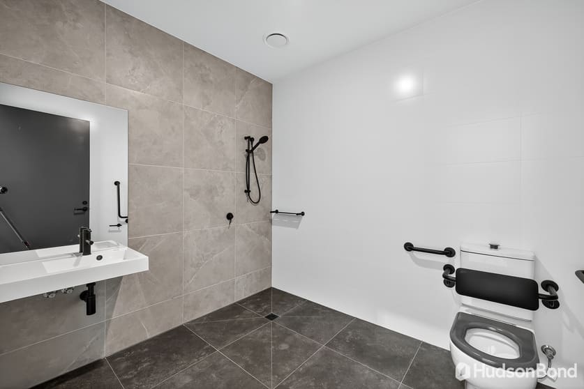 Click to view all images 6 Foundry Court Huntingdale VIC 3166 - Image 2
