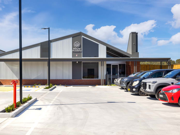Click to view all images 2 Decora Drive Jilliby NSW 2259 - Image 2