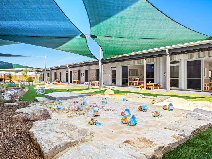 Click to view all images 2 Decora Drive Jilliby NSW 2259 - Image 3