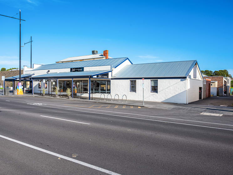 Click to view all images 74 Sackville Street Port Fairy VIC 3284 - Image 3