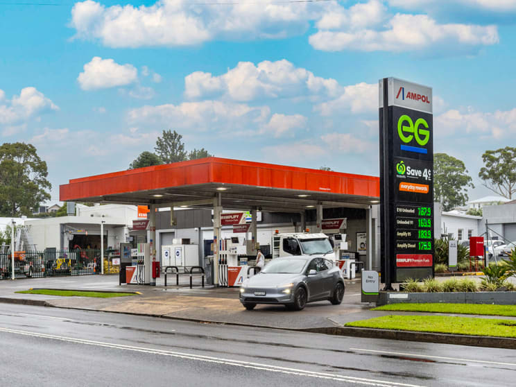 Click to view all images 275 Princes Highway Corrimal NSW 2518 - Image 2