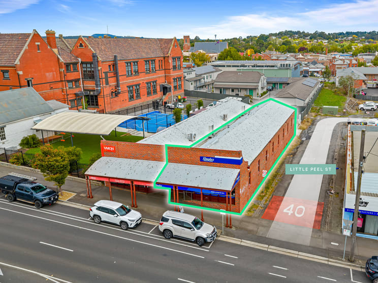 Click to view all images 72 Mair Street East Bakery Hill VIC 3350 - Image 3