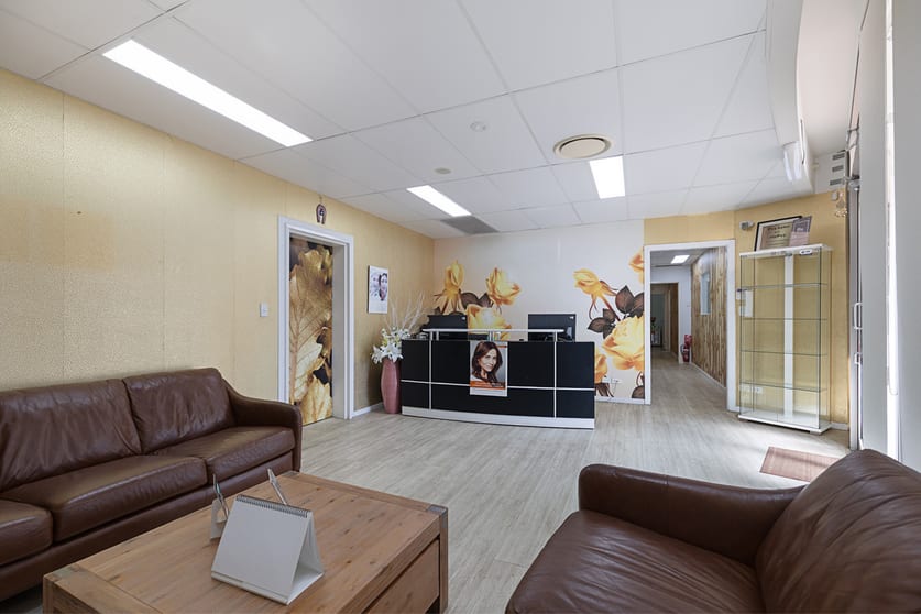 Click to view all images 33 & 34/135-139 Shore Street West Cleveland QLD 4163 - Image 3