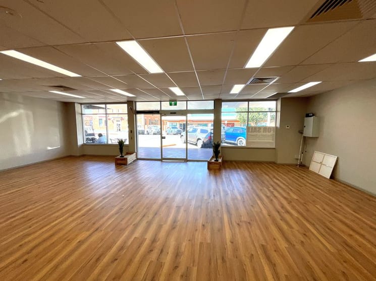 38 Castlereagh Street Coonamble NSW 2829 - Image 2