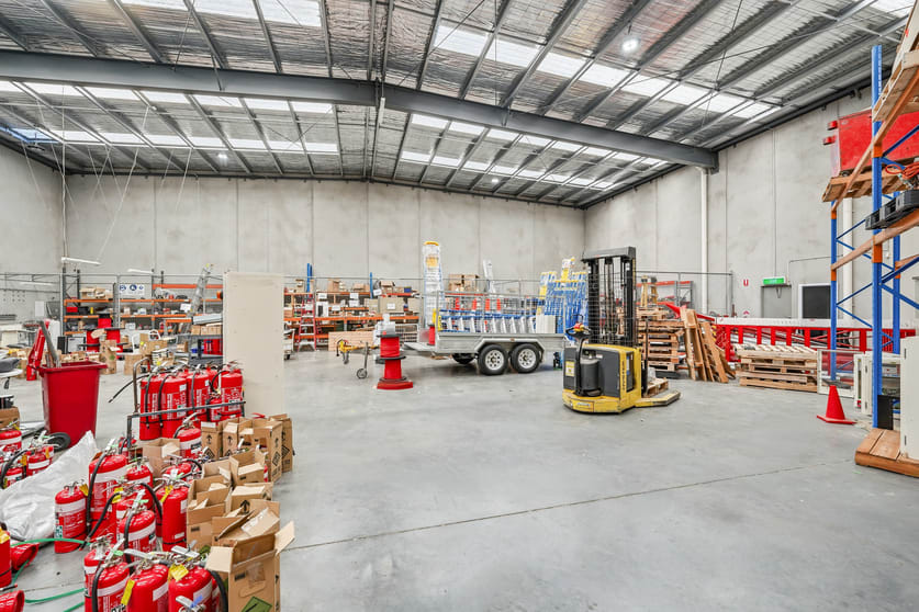 Click to view all images Unit 1/13-14 National Drive Hallam VIC 3803 - Image 3