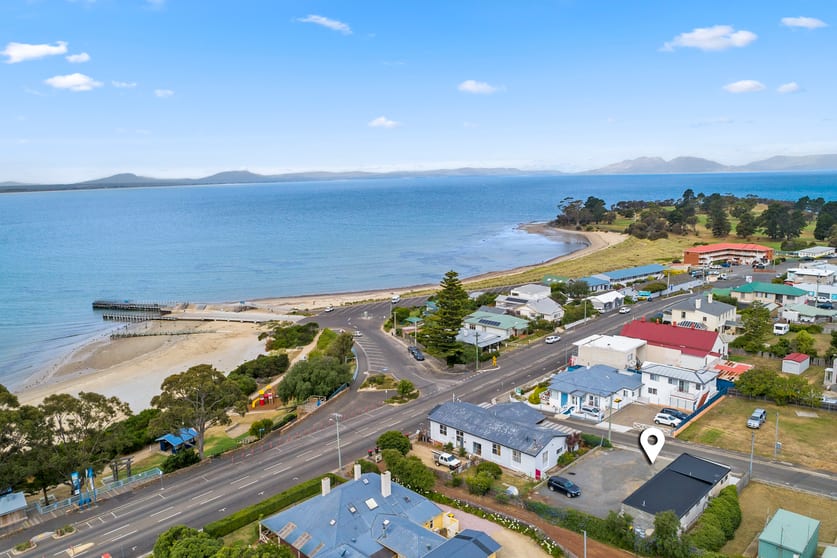 Click to view all images 1A Arnol Street Swansea TAS 7190 - Image 1
