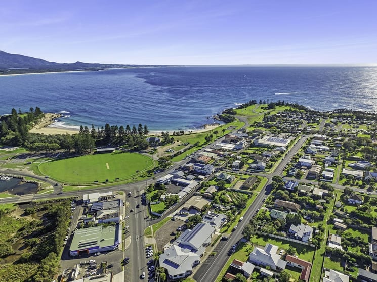 Click to view all images 5 Young Street Bermagui NSW 2546 - Image 5