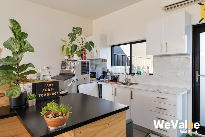 33 Augusta Avenue Campbellfield VIC 3061 - Image 3