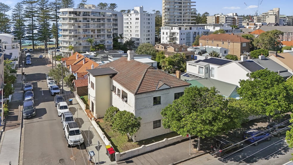 15 Steinton Street Manly NSW 2095 - Image 2