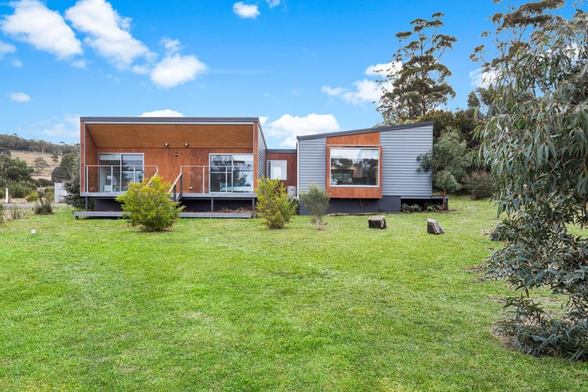 1/50 Harveys Farm Road Bicheno TAS 7215 - Image 2