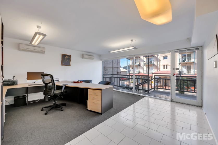 8/88 Melbourne Street North Adelaide SA 5006 - Image 3