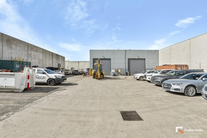 Click to view all images 30 & 53 Randor Street Campbellfield VIC 3061 - Image 3