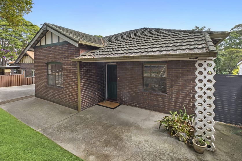 Click to view all images 15 Maher Street Hurstville NSW 2220 - Image 2
