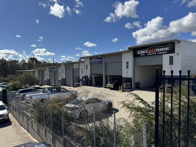 Click to view all images 4/51 Alliance Ave Morisset NSW 2264 - Image 2
