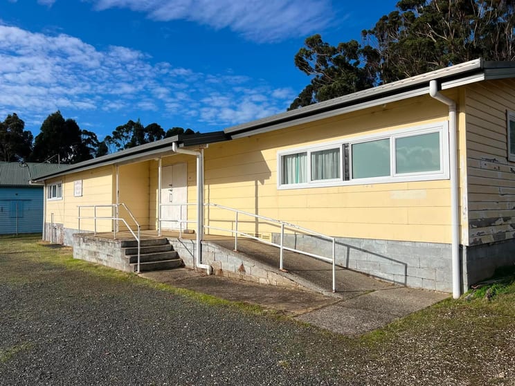 Click to view all images 4A Old Cam Road Somerset TAS 7322 - Image 2