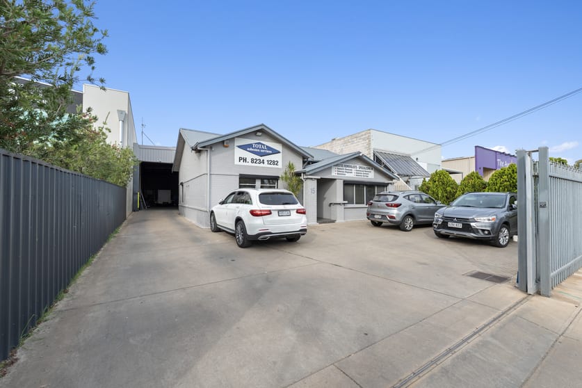 Click to view all images 15 William Street Mile End South SA 5031 - Image 2