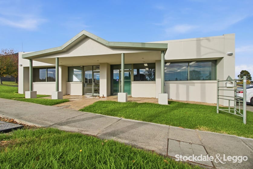 256-256A Commercial Road Morwell VIC 3840 - Image 1
