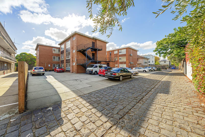 Click to view all images 124 Glen Huntly Road Elwood VIC 3184 - Image 5