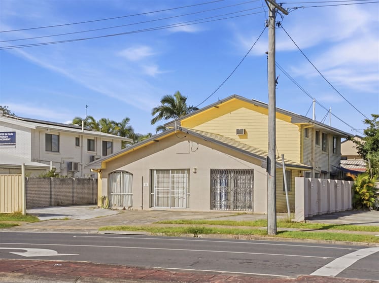 128 Ashmore Road Benowa QLD 4217 - Image 2