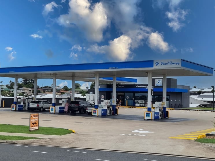 154 Main Street Kawungan QLD 4655 - Image 1