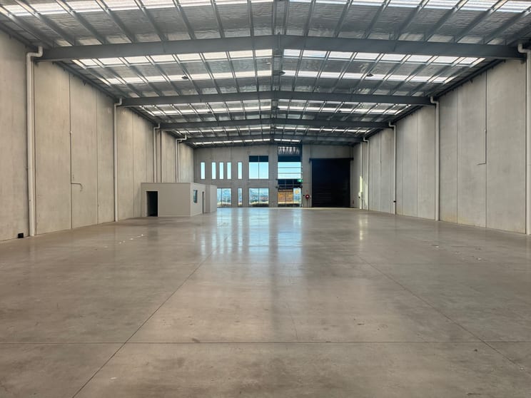 Click to view all images 6 Auto Way Pakenham VIC 3810 - Image 3