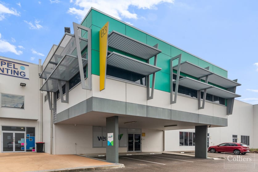 3/547 Woolcock Street Mount Louisa QLD 4814 - Image 1