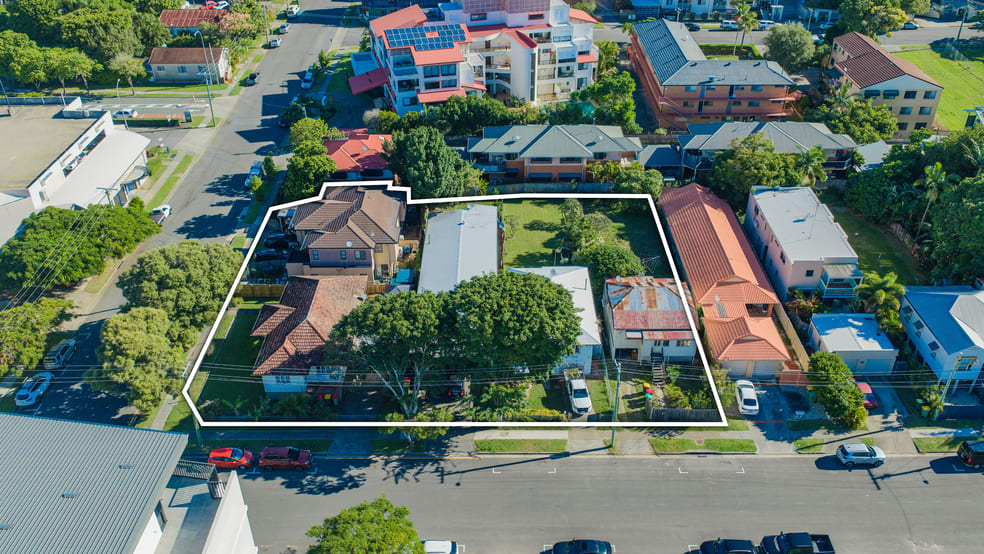 Click to view all images 6-10 & 25-27 Gray & Railway Street Southport QLD 4215 - Image 3