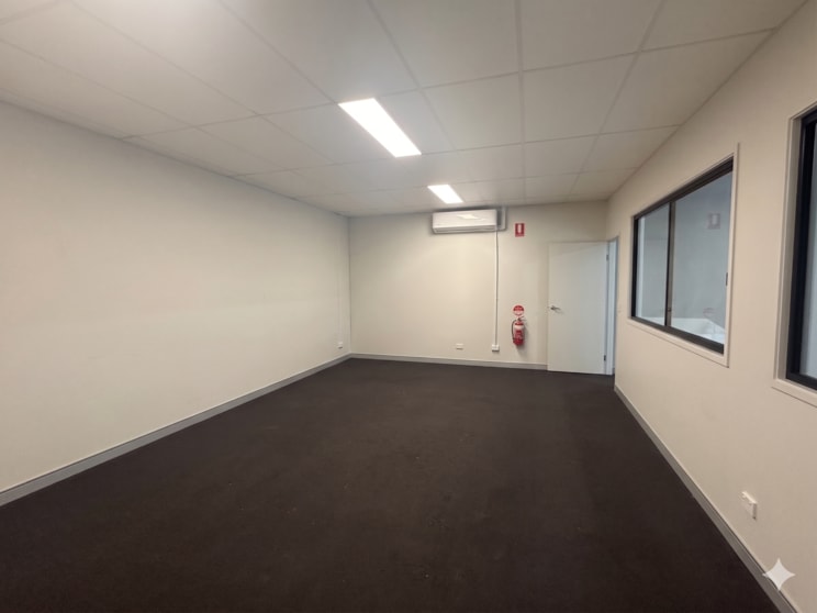 Click to view all images 9/54-56 Quilton Place Crestmead QLD 4132 - Image 3