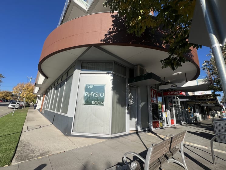 Click to view all images Shop 3/770 Hampton Street Brighton VIC 3186 - Image 1