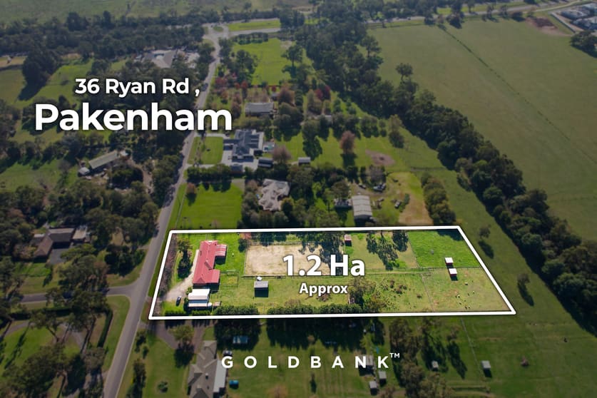 Click to view all images 36 Ryan Road Pakenham VIC 3810 - Image 3