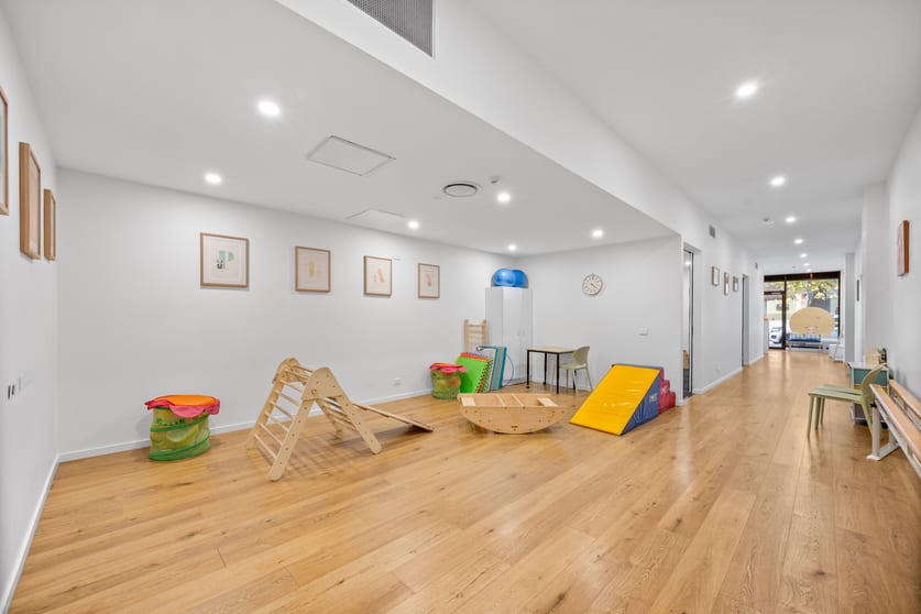 Click to view all images 118 Maribyrnong Road Moonee Ponds VIC 3039 - Image 3