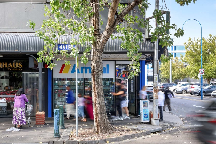 Click to view all images 8 Pratt Street Moonee Ponds VIC 3039 - Image 2