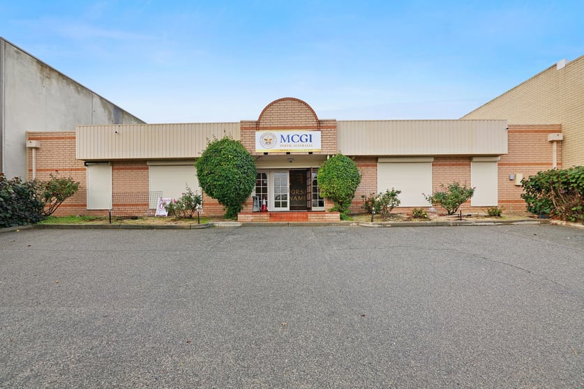 Click to view all images 30 Bowen Street Kardinya WA 6163 - Image 2