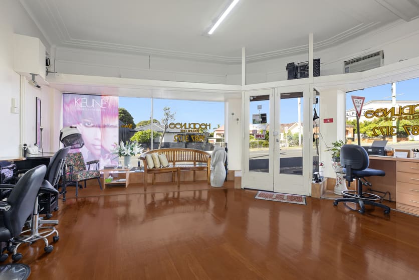 Click to view all images 55 Rocky Point Road Kogarah NSW 2217 - Image 3