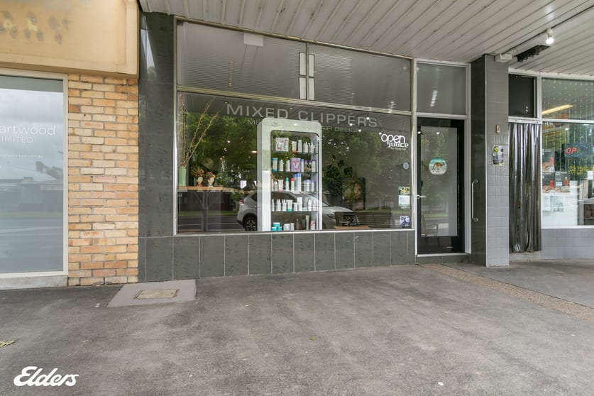 Click to view all images 284 Commercial Road Yarram VIC 3971 - Image 2