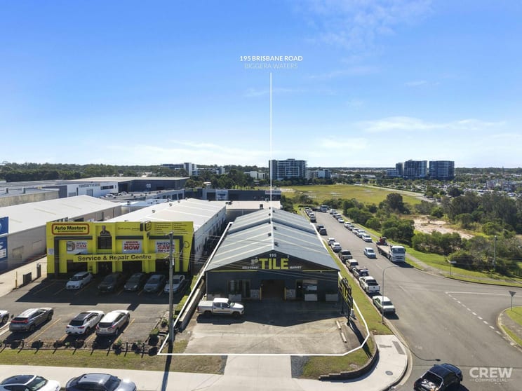 195 Brisbane Road Biggera Waters QLD 4216 - Image 2