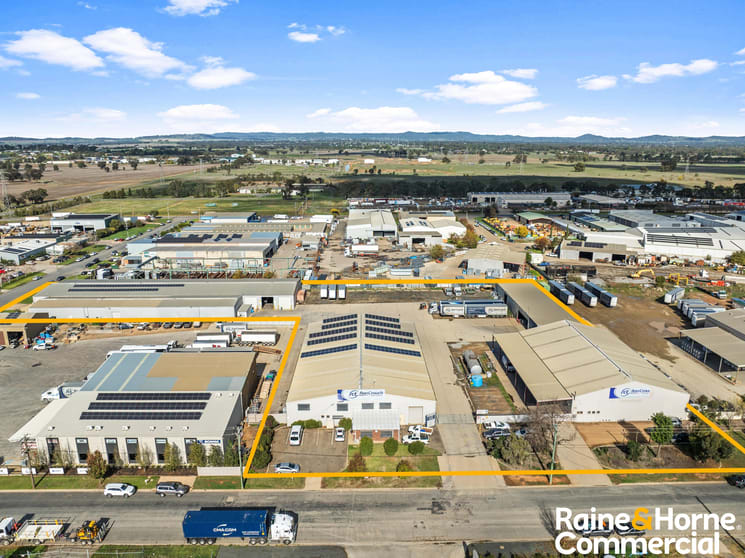 Click to view all images 1 Schiller Street & 6 Say Street Wagga Wagga NSW 2650 - Image 1