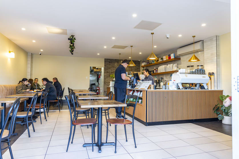Click to view all images 192 Queen Street Campbelltown NSW 2560 - Image 5