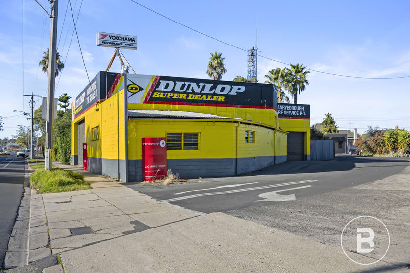 Click to view all images 37 Tuaggra Street Maryborough VIC 3465 - Image 2