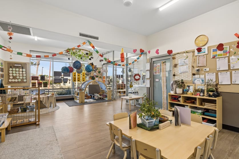 Click to view all images 136 Coolamon Boulevard Ellenbrook WA 6069 - Image 4