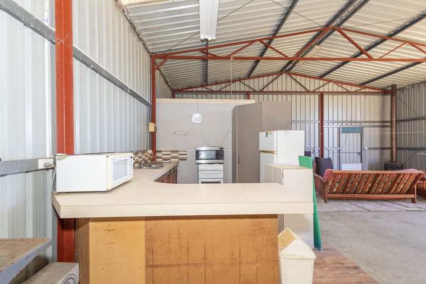 Click to view all images 14 Tailor Street Leeman WA 6514 - Image 3